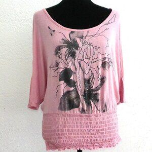 LA Banga, Pink floral 3/4 sleeve top, with little shiny crystal details
